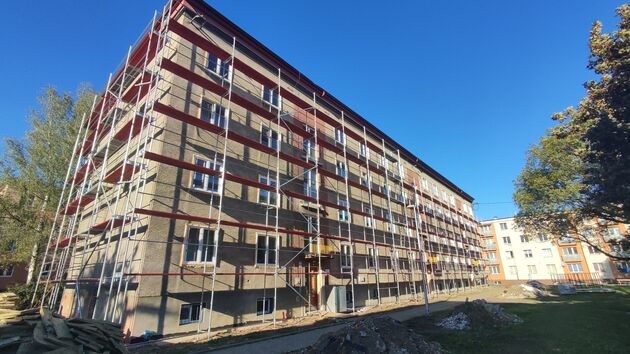 Rekonstrukce bytového domu Těšíkov 1172, Vsetín