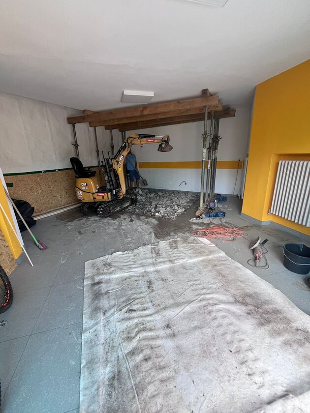 Město Valašské Klobouky - dostavba výtahu budovy polikliniky